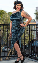 Load image into Gallery viewer, Valentina Dress - Velvet Green