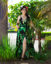 Load image into Gallery viewer, Magdalen Tropical Dress Green and Black
